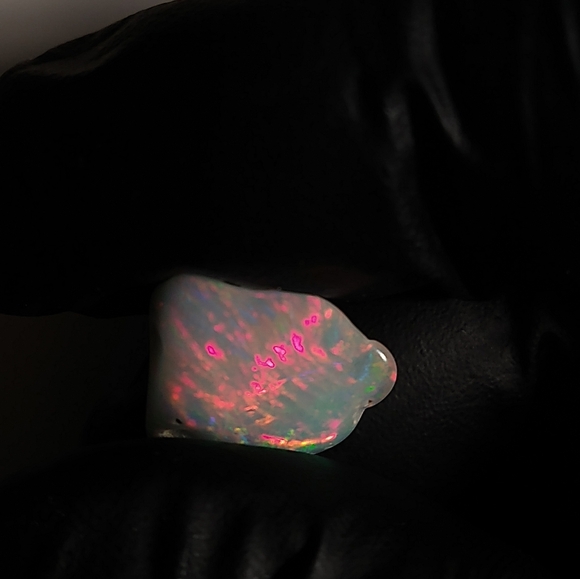 Spectacular Natural Opal With Rate Pattern - Picture 3 of 16